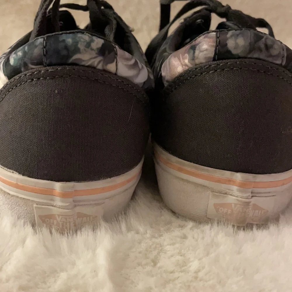 Vans Grey Floral Unisex Sneaker in 9M - Picture 6 of 12